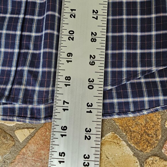 L.L. Bean Mens Navy Blue Plaid Short Sleeve Button-Up Shirt Lg-Reg 100% Cotton - Picture 8 of 8